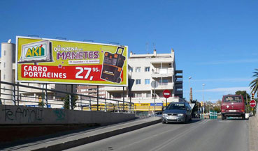 Instalación de valla publicitaria