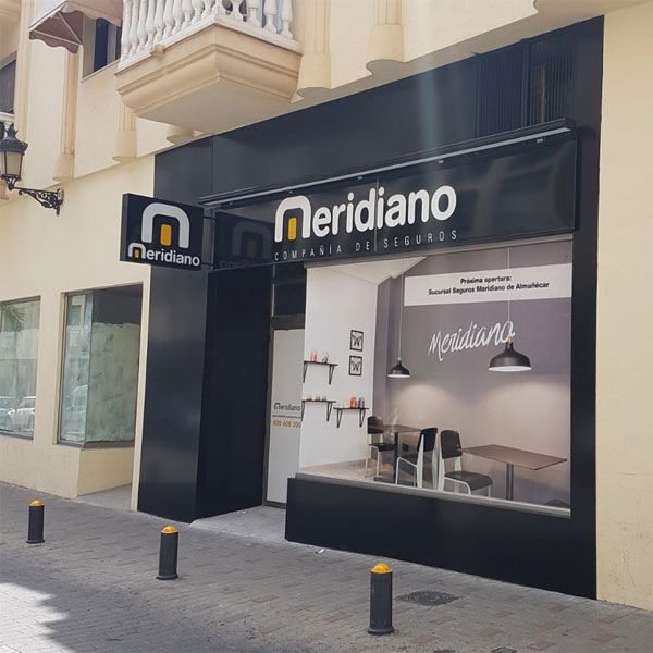 Rotulo fachada meridiano