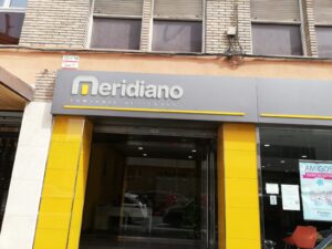 rótulo fabricado y montado por publitecnic